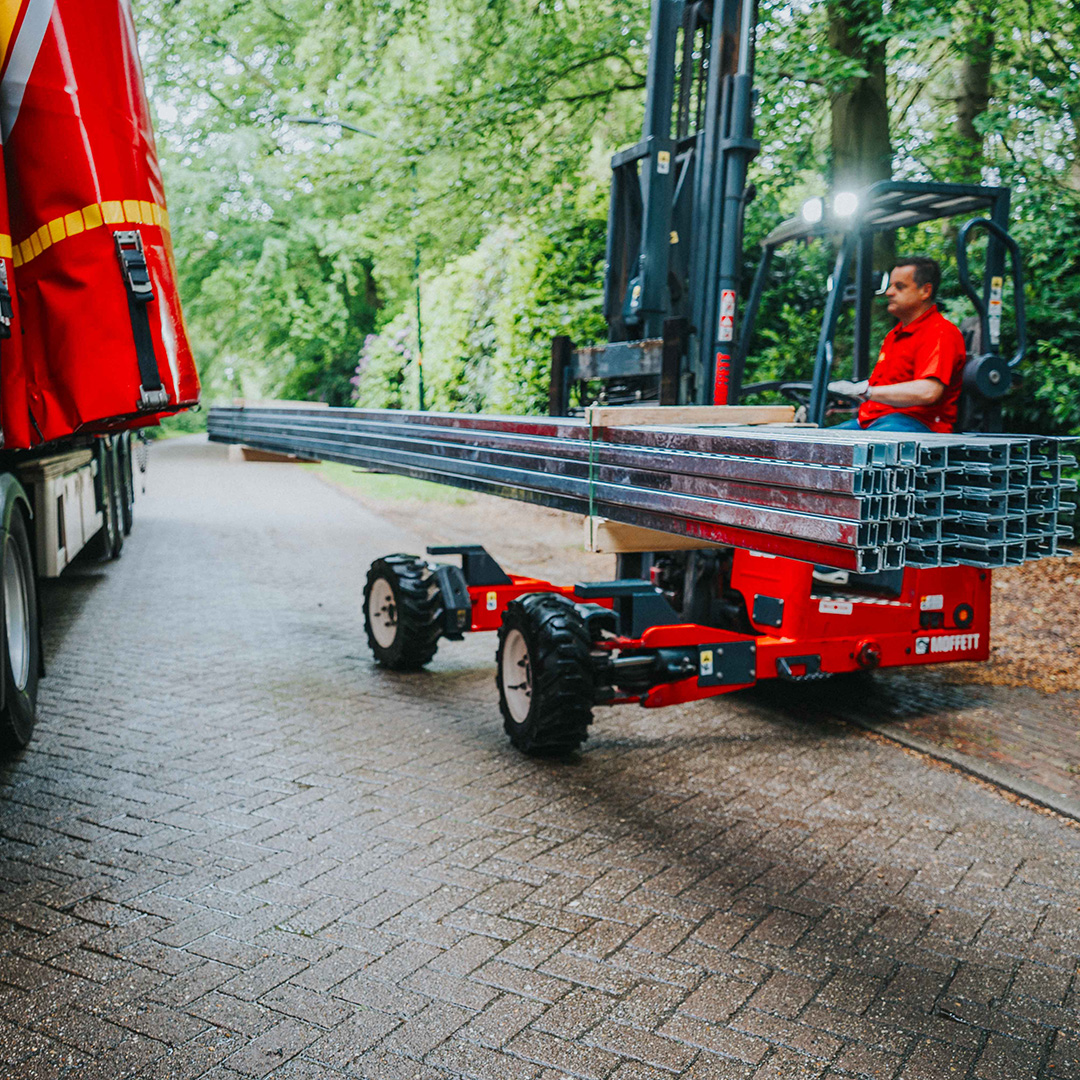 Mitnahmestaplertransport - VDT Rückseite des Mitnahmestaplertransports von VDT